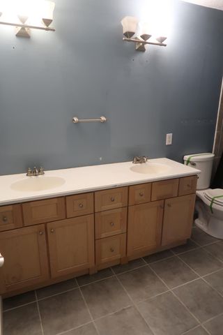 1813 27th Avenue S, Fargo, ND 58103