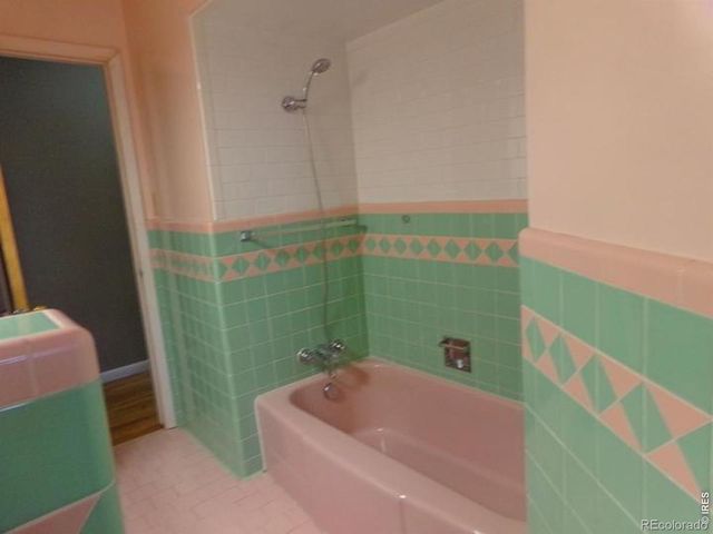 2203 12th St Rd, Greeley, CO 80631
