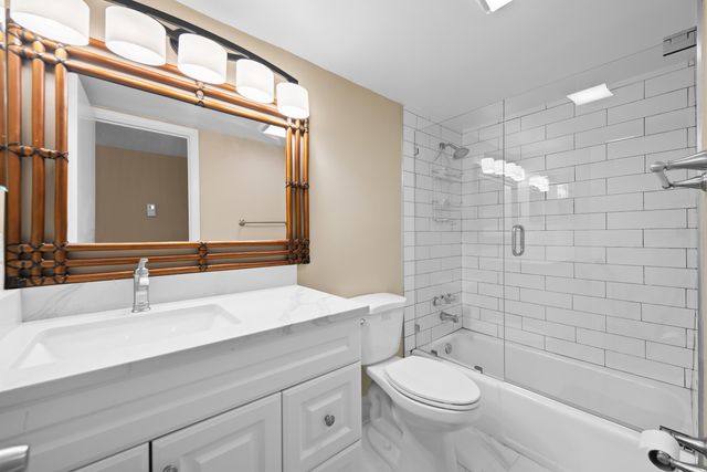 390 N FEDERAL Highway 202, Deerfield Beach, FL 33441