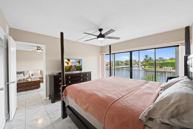 390 N FEDERAL Highway 202, Deerfield Beach, FL 33441