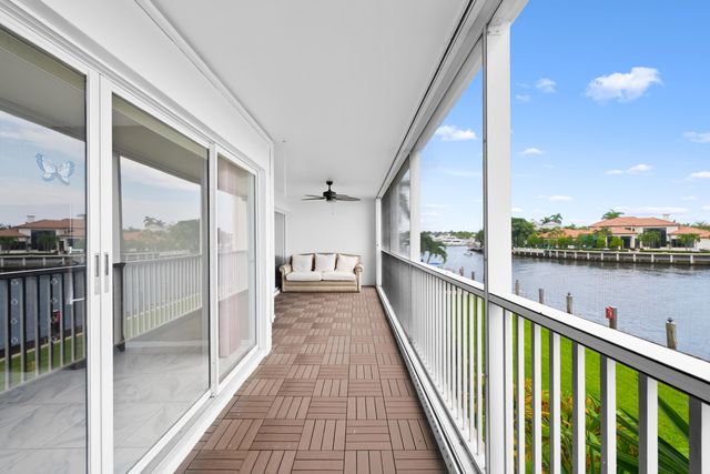 390 N FEDERAL Highway 202, Deerfield Beach, FL 33441