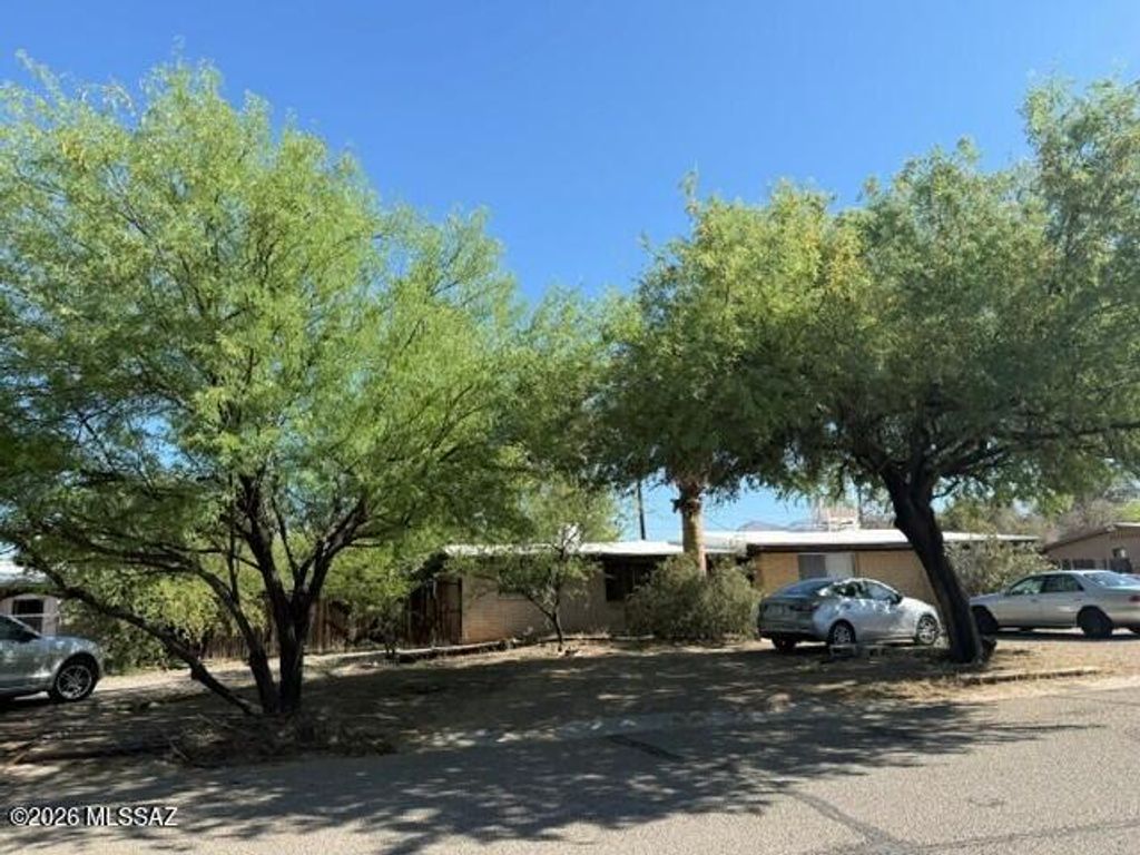 1990 W Amy Pl Unit B, Tucson, AZ 85705