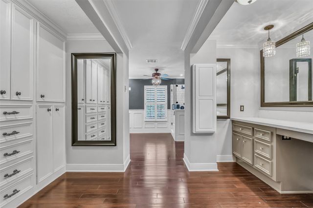 2111 Riverside Drive, League City, TX 77573