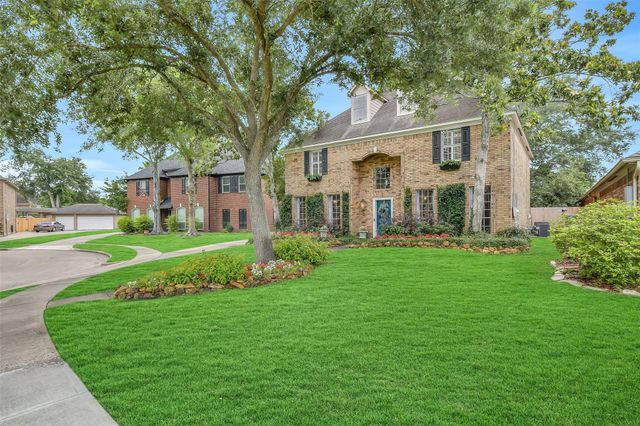 2111 Riverside Drive, League City, TX 77573