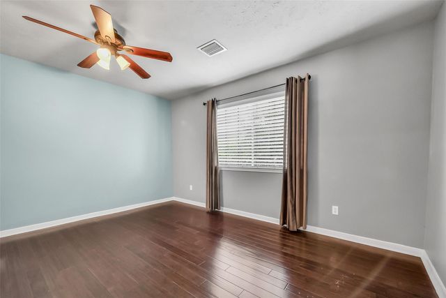 2111 Riverside Drive, League City, TX 77573