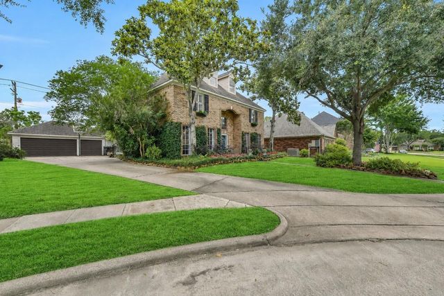 2111 Riverside Drive, League City, TX 77573