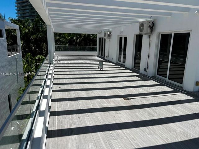 18975 Atlantic Blvd 18975, Sunny Isles Beach, FL 33160