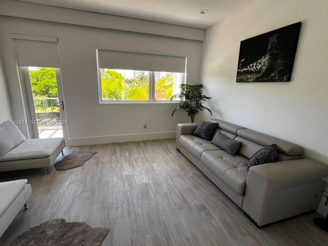 18975 Atlantic Blvd 18975, Sunny Isles Beach, FL 33160