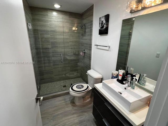18975 Atlantic Blvd 18975, Sunny Isles Beach, FL 33160