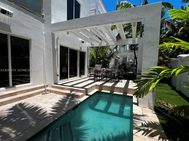 18975 Atlantic Blvd 18975, Sunny Isles Beach, FL 33160
