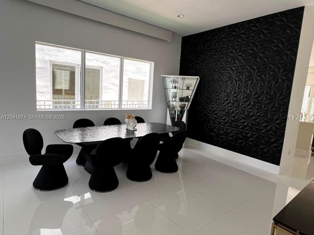 18975 Atlantic Blvd 18975, Sunny Isles Beach, FL 33160