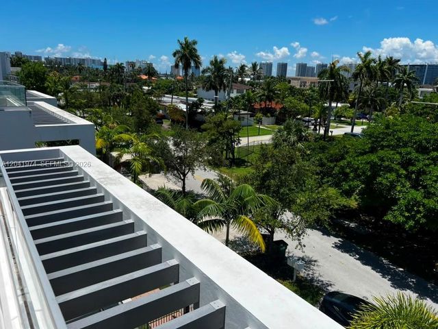 18975 Atlantic Blvd 18975, Sunny Isles Beach, FL 33160