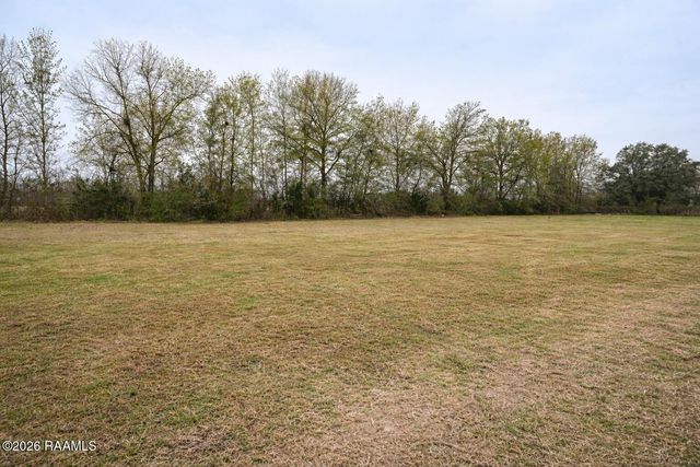 1150 Madeline Heights, Breaux Bridge, LA 70517