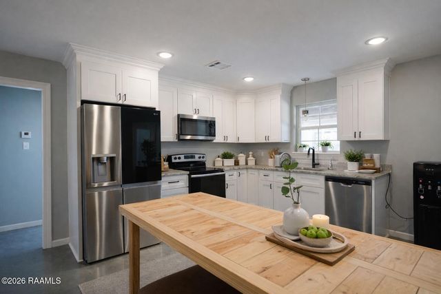 1150 Madeline Heights, Breaux Bridge, LA 70517