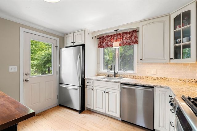 35 Spallus Rd, Stoughton, MA 02072