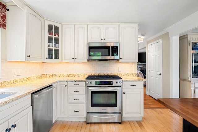 35 Spallus Rd, Stoughton, MA 02072