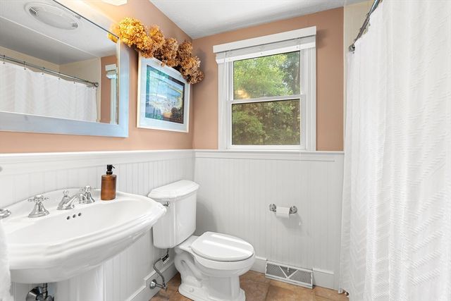35 Spallus Rd, Stoughton, MA 02072