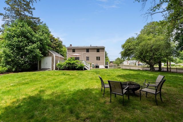 35 Spallus Rd, Stoughton, MA 02072