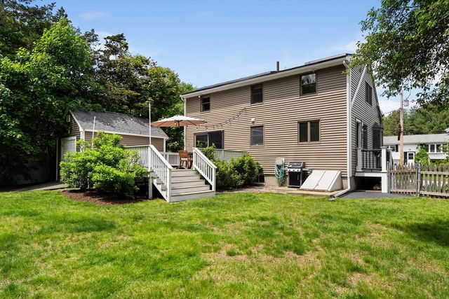 35 Spallus Rd, Stoughton, MA 02072