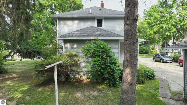 507 S Kinney, Mt Pleasant, MI 48858
