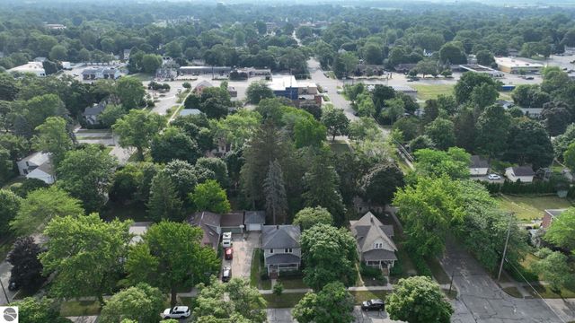 507 S Kinney, Mt Pleasant, MI 48858