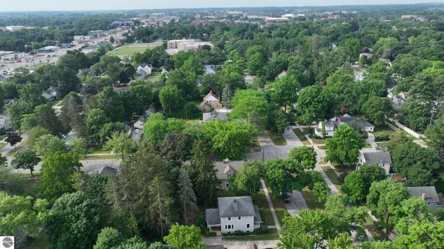 507 S Kinney, Mt Pleasant, MI 48858