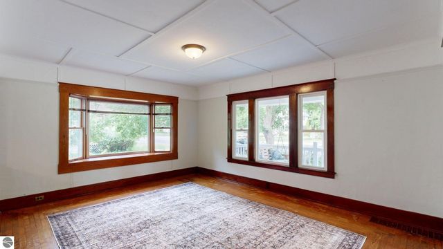 507 S Kinney, Mt Pleasant, MI 48858