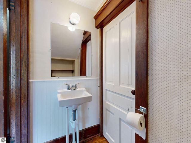 507 S Kinney, Mt Pleasant, MI 48858