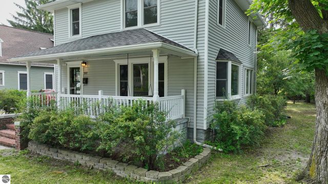 507 S Kinney, Mt Pleasant, MI 48858