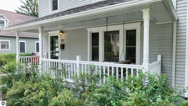 507 S Kinney, Mt Pleasant, MI 48858