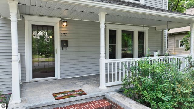 507 S Kinney, Mt Pleasant, MI 48858