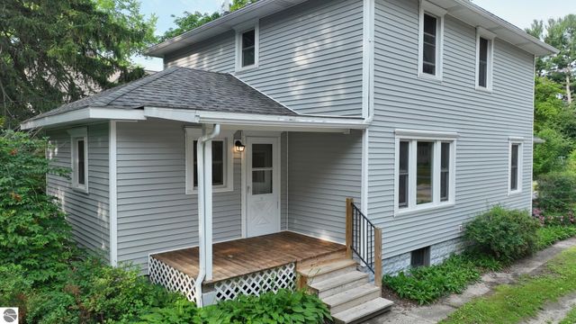 507 S Kinney, Mt Pleasant, MI 48858
