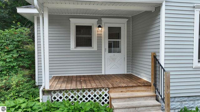 507 S Kinney, Mt Pleasant, MI 48858