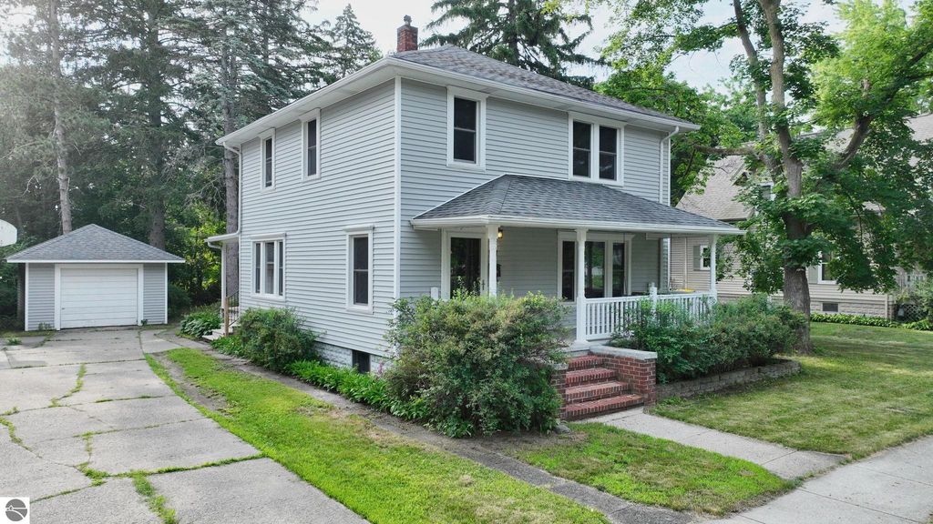 507 S Kinney, Mt Pleasant, MI 48858