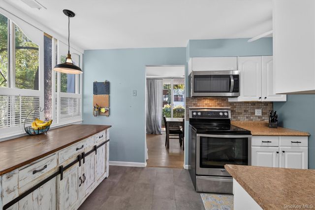 311 Tallwood Drive 311, Hartsdale, NY 10530