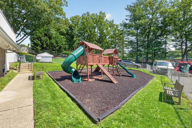311 Tallwood Drive 311, Hartsdale, NY 10530