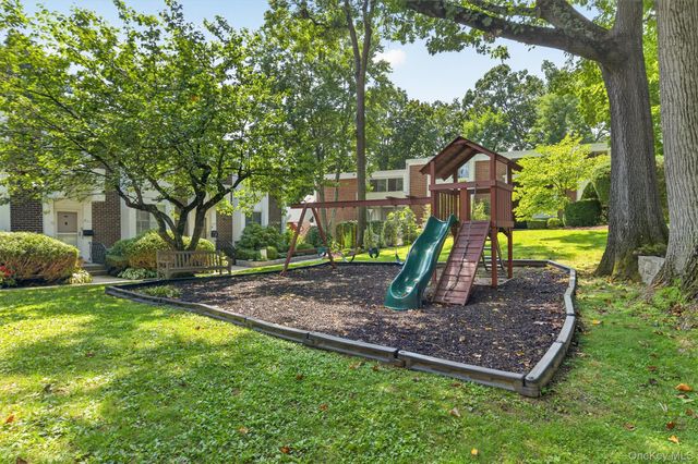 311 Tallwood Drive 311, Hartsdale, NY 10530