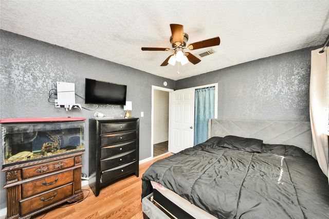 212 S Avenue D, Freeport, TX 77541