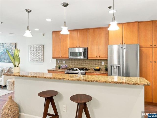 113 Willow Avenue 2, Hoboken, NJ 07030