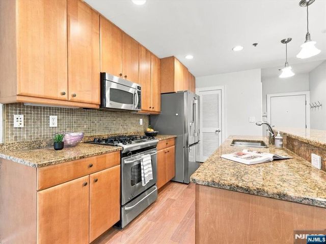113 Willow Avenue 2, Hoboken, NJ 07030