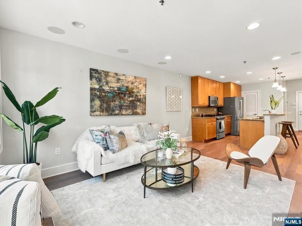 113 Willow Avenue 2, Hoboken, NJ 07030
