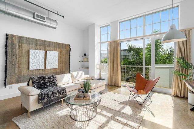 180 NE 4TH Avenue 406, Delray Beach, FL 33483