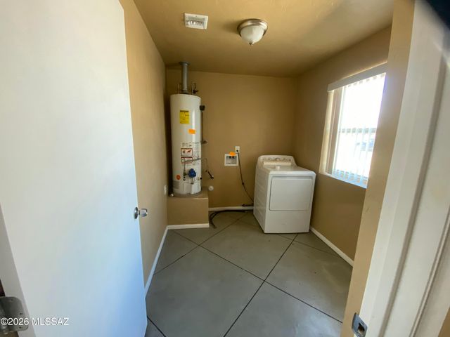 2122 S Magnolia Avenue, Tucson, AZ 85711