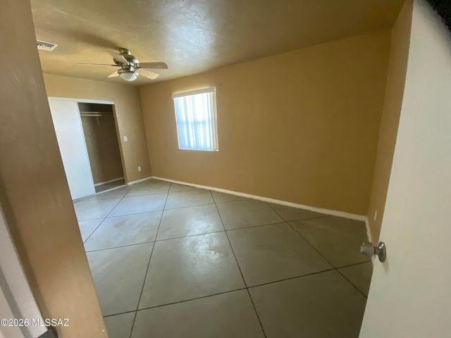 2122 S Magnolia Avenue, Tucson, AZ 85711