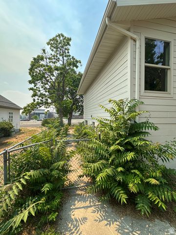 126 N 400 E, Pleasant Grove, UT 84062