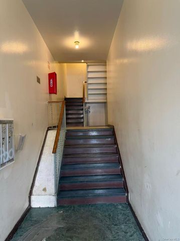 45-06 80th Street 3C, Elmhurst, NY 11373