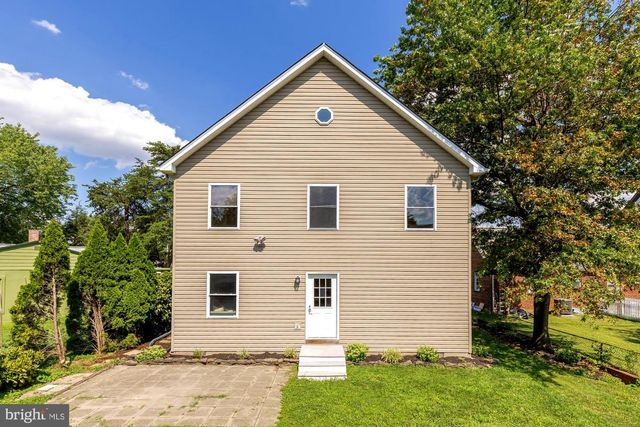 750 N GEORGE MASON DR, Arlington, VA 22203