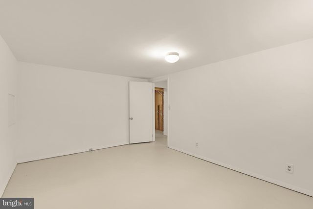750 N GEORGE MASON DR, Arlington, VA 22203