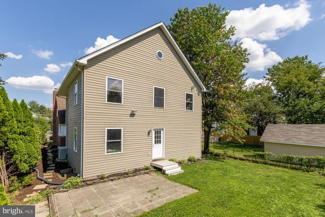 750 N GEORGE MASON DR, Arlington, VA 22203