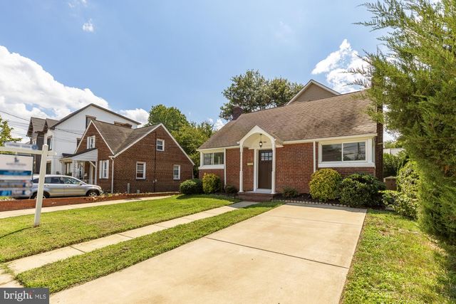 750 N GEORGE MASON DR, Arlington, VA 22203